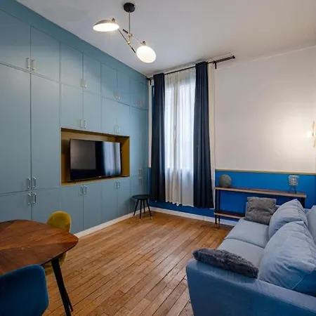 Jolie Studio A Clichy París