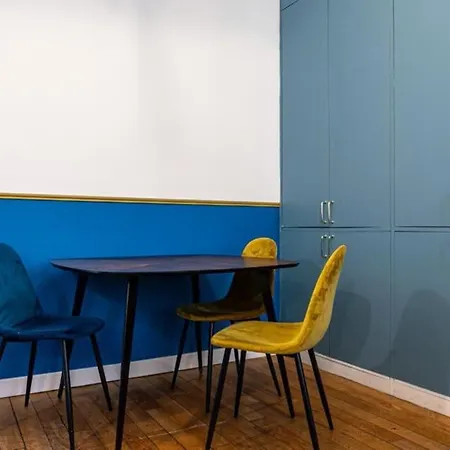 Jolie Studio A Clichy